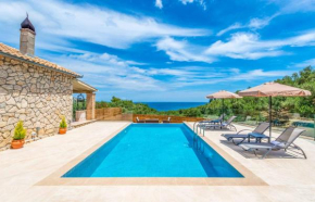 Villa Marathias
